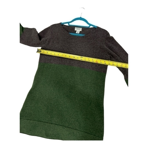 NEIMAN MARCUS
Cashmere Colorblock Pattern Sweater size L - Picture 9 of 11